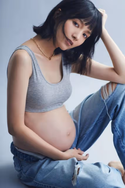 臨盆在即！TVB童顏女星分享產前巨肚照，跟老公結婚四年拼了三胎