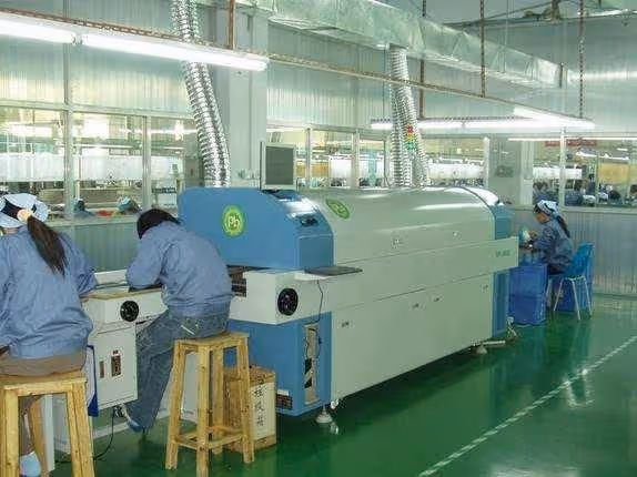 和女友戀愛一年，婚禮前夕她告訴我有個女兒，我選擇原諒她