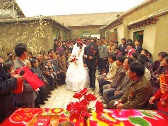 和女友戀愛一年，婚禮前夕她告訴我有個女兒，我選擇原諒她