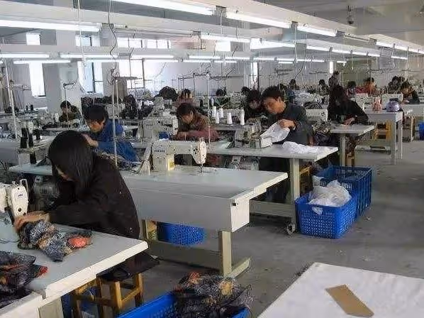 離婚後我外出打工，三年後回趟老家，兒子卻多了一個好媽媽