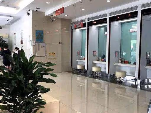 娶了城裡二婚老婆，岳母陪嫁15萬，如今我妹出嫁，我和老婆提離婚