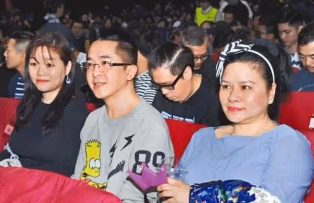 54歲著名港星疑似默認三房女友懷孕,或將未婚產子,打破丁克主義