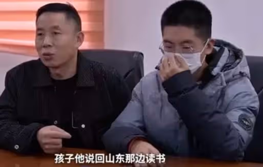 添堵！多名主播在場直播求關注，孫卓坦言：兩邊父母都不想傷害