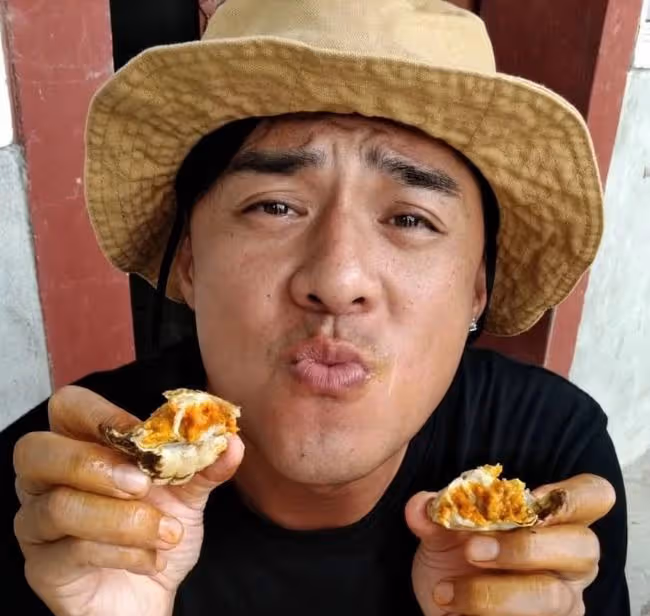 42歲男星吃太多山珍海味，導致胃發炎內分泌失調，全身浮腫氣色差