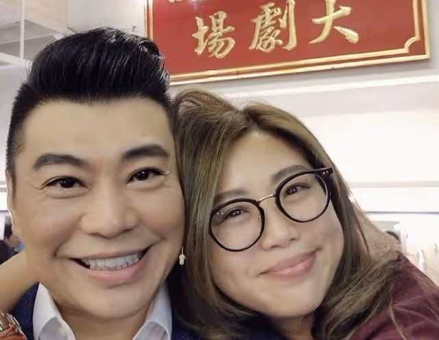 55歲著名港星罕見曬照露面,自曝仍渴望結婚,前男友患肺癌離世