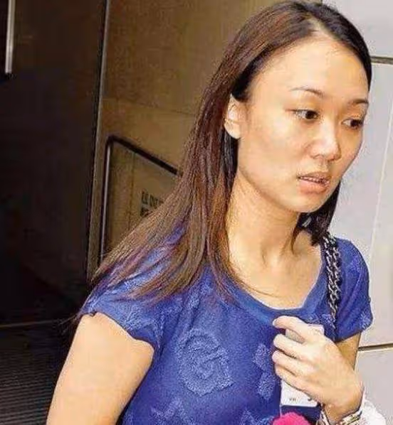 12年前,那個為嫁初戀拿走賭王1億資產的女護工,現在過得怎麼樣