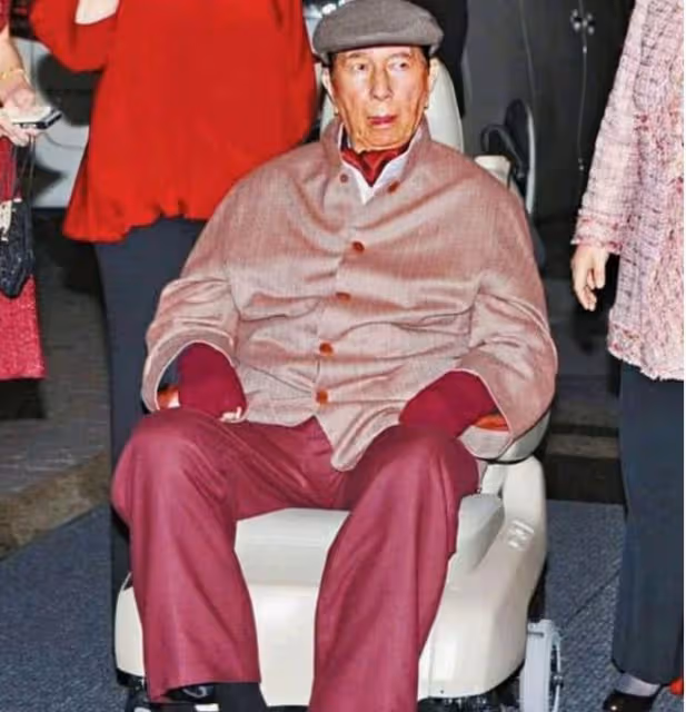 12年前,那個為嫁初戀拿走賭王1億資產的女護工,現在過得怎麼樣