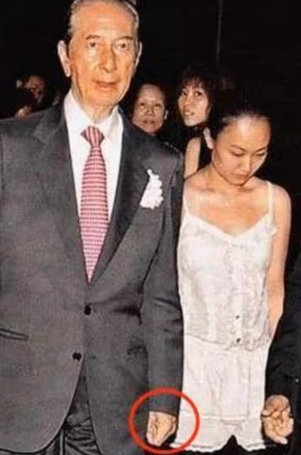 12年前，那個為嫁初戀拿走賭王1億資產的女護工，現在過得怎麼樣