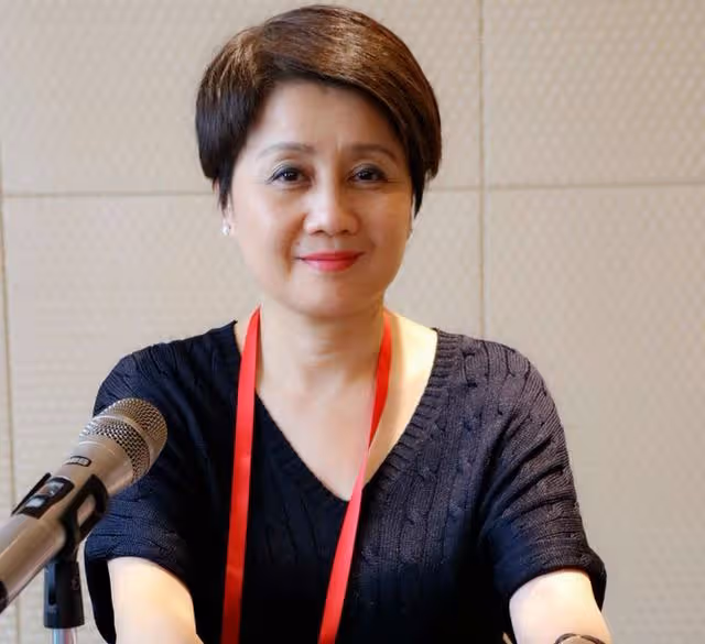 12年前，那個為嫁初戀拿走賭王1億資產的女護工，現在過得怎麼樣