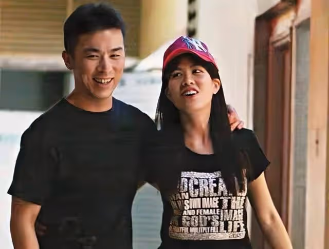 TVB五美之一罕見現身,身材發胖明顯,遭送貨工男友背叛至今單身