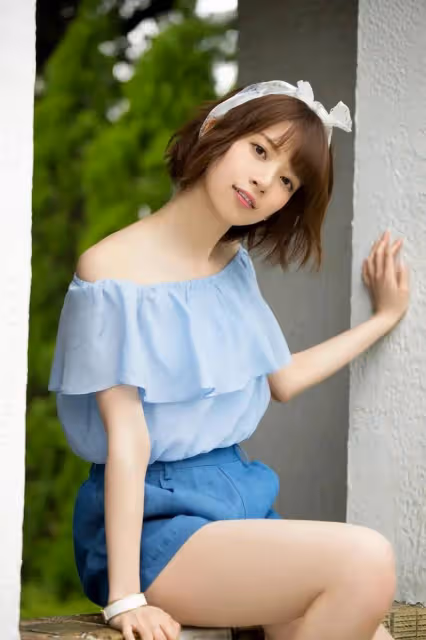 寫真集：《透明感令人心動》（橋本奈奈未）介紹