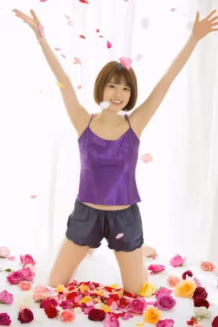寫真集：《透明感令人心動》（橋本奈奈未）介紹