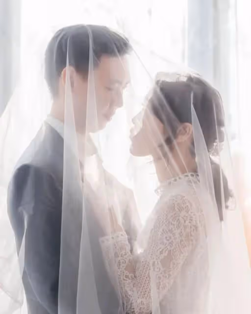 恭喜!前TVB新聞小花風光出嫁曬恩愛照,與圈外男友正式舉行婚禮