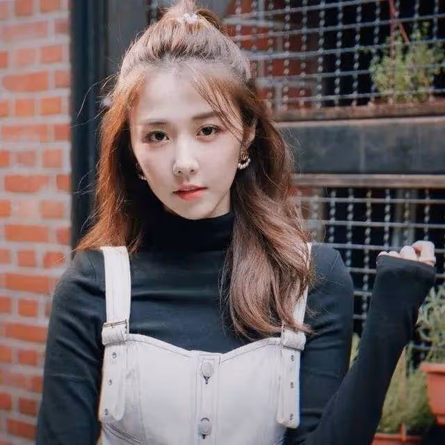 飛來橫禍！31歲女星不慎被推車撞頭當場想吐，醫生證實眼角撕裂