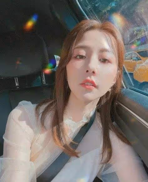 飛來橫禍！31歲女星不慎被推車撞頭當場想吐，醫生證實眼角撕裂