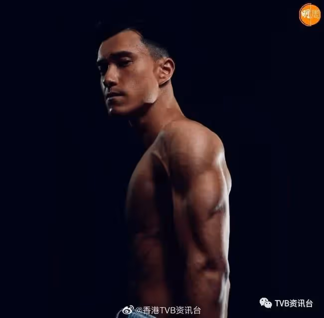 贊女友餘思霆孝順!TVB力捧小生獲黎耀祥教路變書蟲