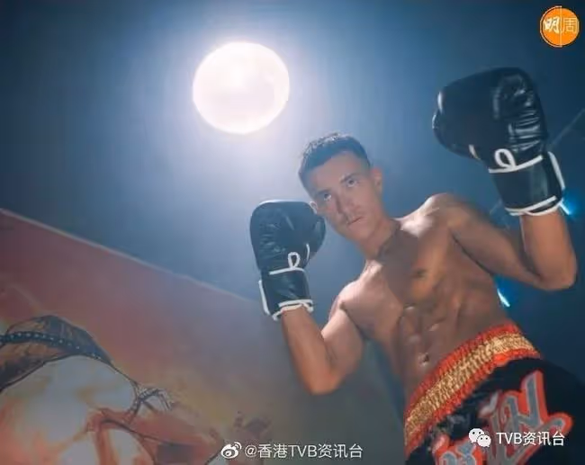贊女友餘思霆孝順!TVB力捧小生獲黎耀祥教路變書蟲