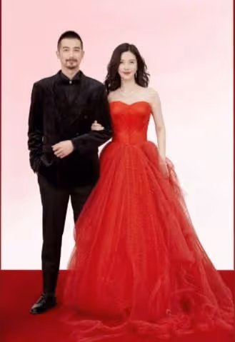 楊子姍懷孕了?和吳中天外出聚會大肚明顯,結婚六年低調又幸福