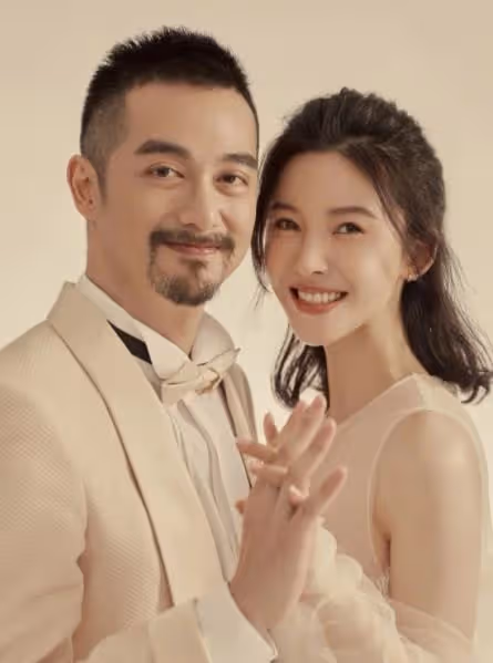 楊子姍懷孕了?和吳中天外出聚會大肚明顯,結婚六年低調又幸福