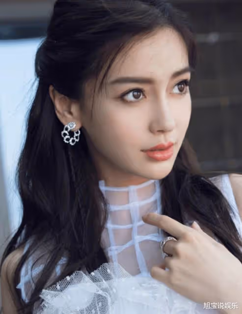 angelababy與《漫影尋蹤》小演員合照,能否憑這部網劇證明演技
