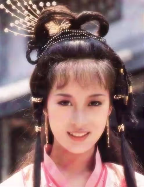 美貌依舊!前TVB三大當家花旦相聚,「古裝皇后」曾陷三角關係
