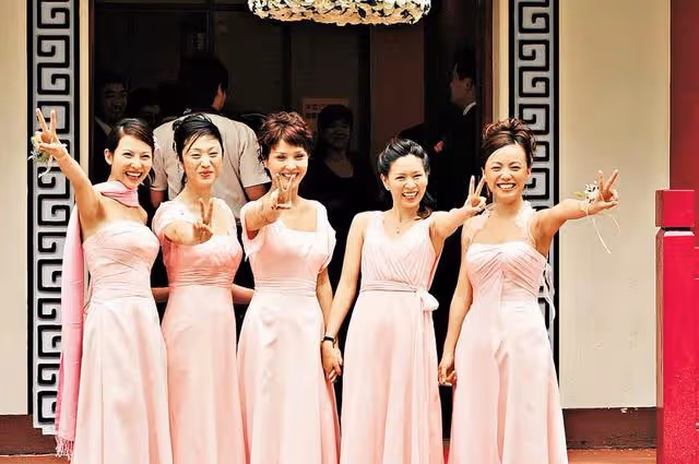 美貌依舊!前TVB三大當家花旦相聚,「古裝皇后」曾陷三角關係