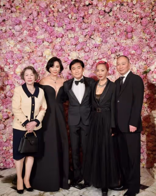 美貌依舊!前TVB三大當家花旦相聚,「古裝皇后」曾陷三角關係