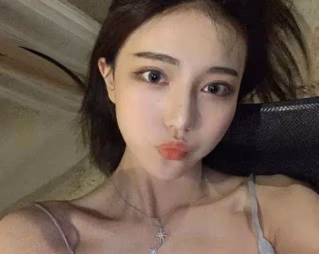 女海王?相親網認識的女人,和我戀愛的同時,還勾搭著我的兄弟