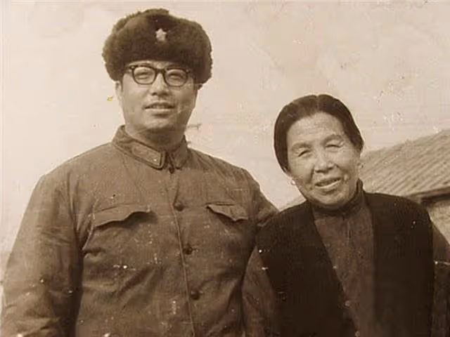 李雙江2個兒子，同父不同命：大兒子低調優秀，小兒子入獄10年