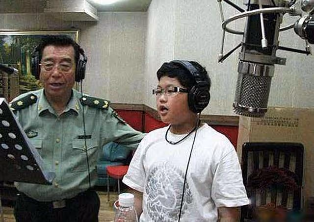 李雙江2個兒子,同父不同命:大兒子低調優秀,小兒子入獄10年
