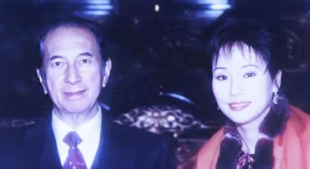當年，陳婉珍能嫁給何鴻燊，最該感謝的是黎婉華，還是藍瓊纓？