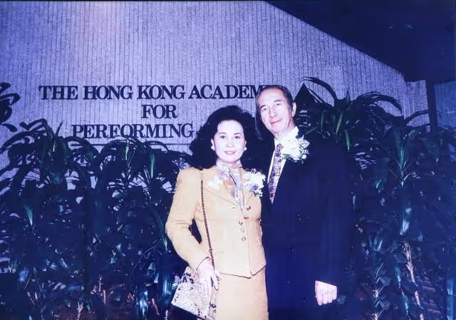 當年,陳婉珍能嫁給何鴻燊,最該感謝的是黎婉華,還是藍瓊纓?