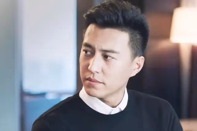 人不可貌相!江珊與靳東相戀5年,轉身卻娶了二婚的李佳