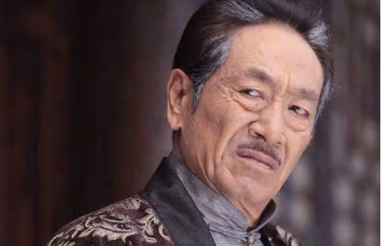 老頭娶小36歲女星,婚後生下二子,生活過得幸福美滿