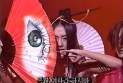 「吃奶罵娘」來圈錢的韓國明星，他們是偶像，還是「精神鴉片」？