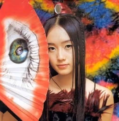 「吃奶罵娘」來圈錢的韓國明星，他們是偶像，還是「精神鴉片」？