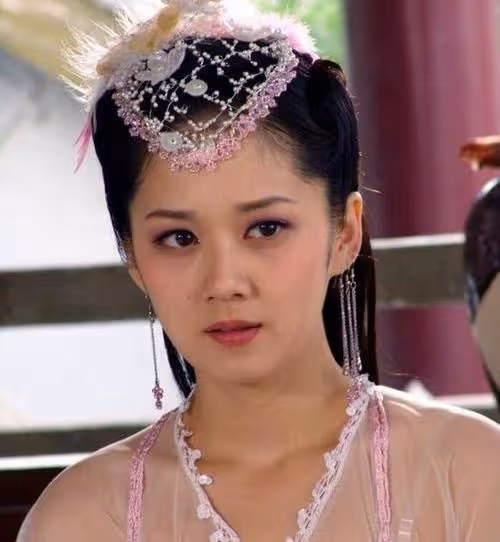 「吃奶罵娘」來圈錢的韓國明星，他們是偶像，還是「精神鴉片」？