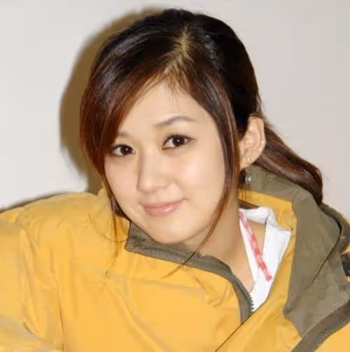 「吃奶罵娘」來圈錢的韓國明星，他們是偶像，還是「精神鴉片」？