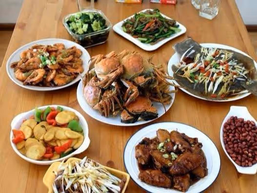 結婚五年後母親去世，我想接父親來城裡養老，可父親執意要住鄉下
