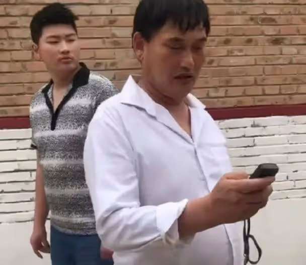 朱單偉凌晨改資料引熱議,朱家及經紀團隊才是最大的贏家?