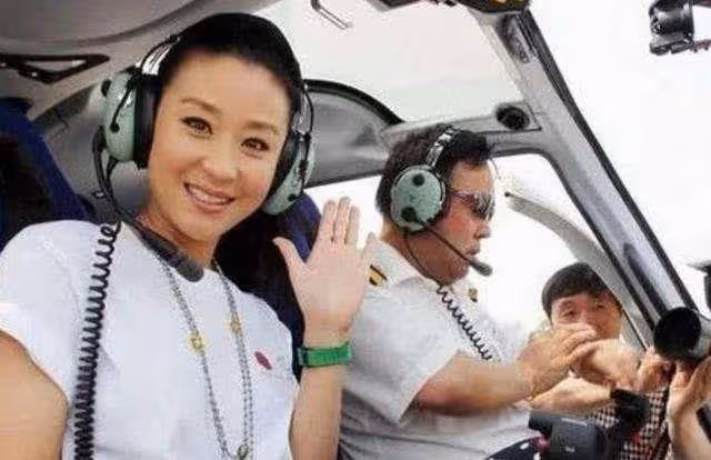 羅晉苗圃竟然還有過這麼一段,網友:感謝她當年的不嫁之恩