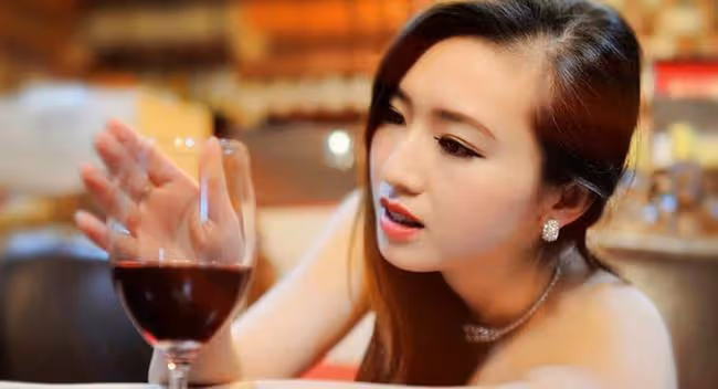 婚後四年,丈夫背叛了婚姻,我聽過錄音才知道他企圖殺我奪財產