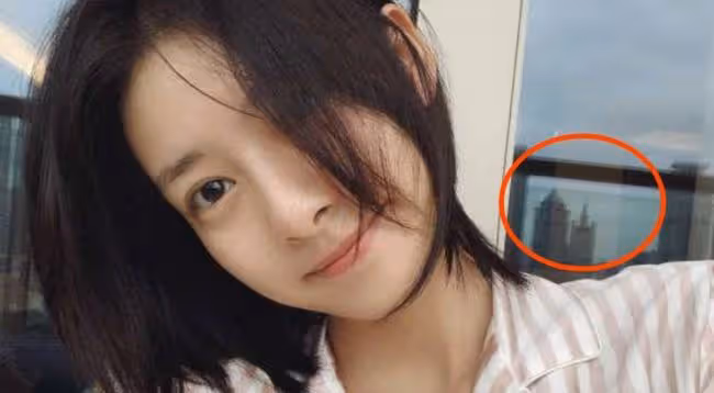 外公看不上父親,母親執意要嫁,生下我後父親的事業才開始好轉