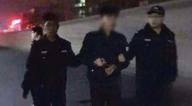 目睹男友和小三死亡,他們被卡車裝得粉碎後,此後我時常噩夢連連