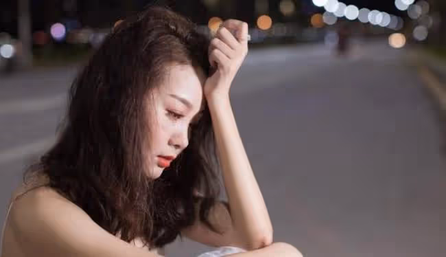 「你的就是我的」，婆婆見我婚前房產沒她兒子名字，她動手打了我