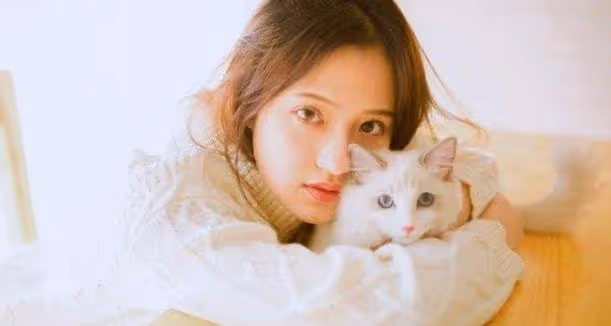 「你的就是我的」,婆婆見我婚前房產沒她兒子名字,她動手打了我