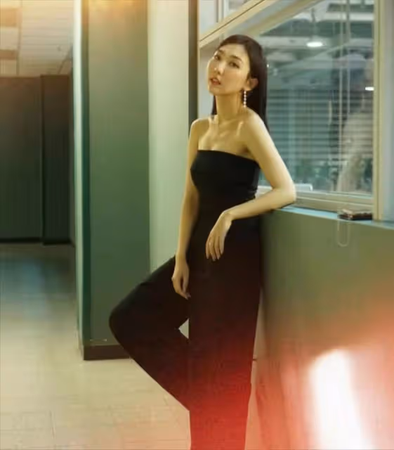 TVB主播小花陷「爭女風波」後現身,不會回應:公司讓我不要多講