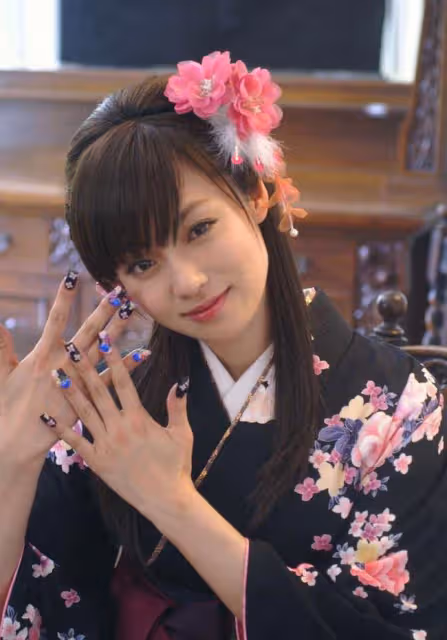 2021日本女網友評選十大最美女星，最小21歲，最大已52歲