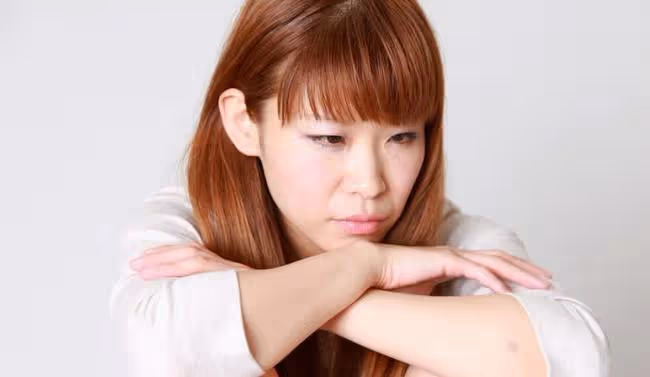 前夫中獎300萬後，和我離婚，半年後求我復婚：你是真愛，我：滾