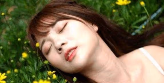 老婆常年和別人開房,我偷裝監控後淚崩,她比和我在一起更放開